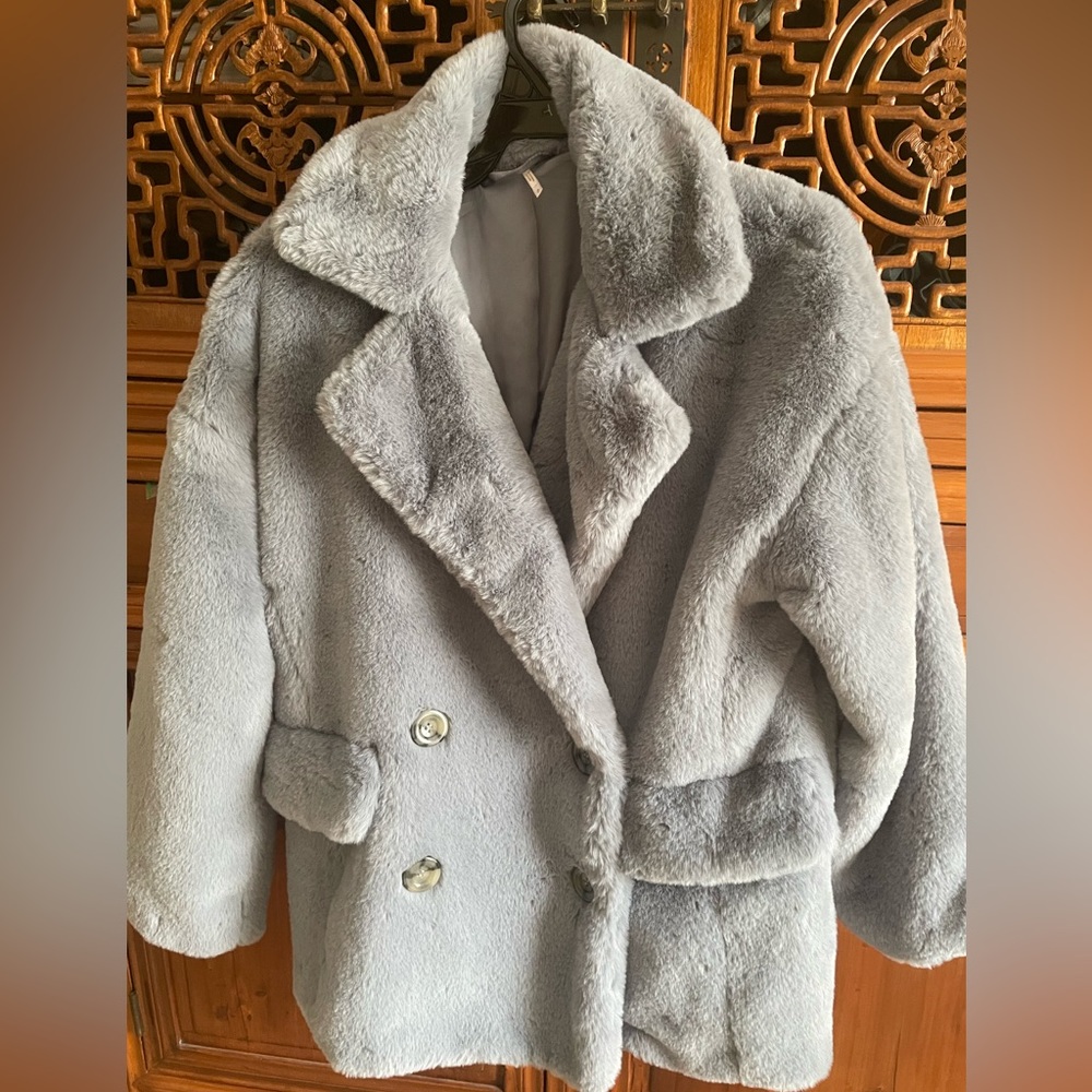 Never Worn Free People Faux Fur Coat
